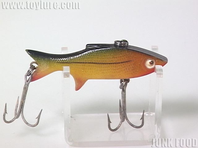 JUNK FOOD item: T-5326 Doll-Fish ドールフィッシュ JUNK FOOD item: T-5326 Doll-Fish ドールフィッシュ