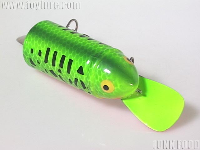 JUNK FOOD item: H-8711 Big Bud ビッグバド