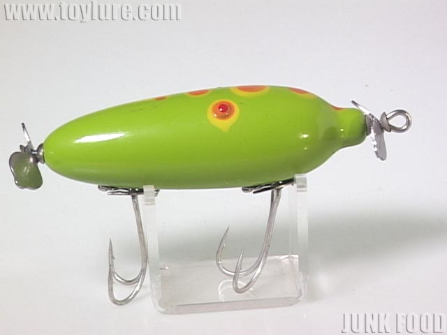 JUNK FOOD item: J-46744 ニヒトニ