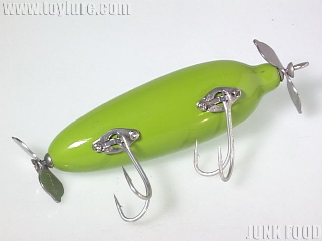 JUNK FOOD item: J-46744 ニヒトニ