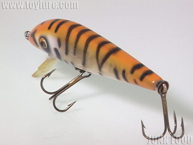 JUNK FOOD item: H-8841 Magnum Tiger マグナムタイガー