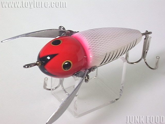 JUNK FOOD item: H-9064 Masuky Crazy Crowler マスキー