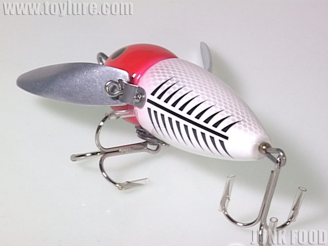 JUNK FOOD item: H-9064 Masuky Crazy Crowler マスキー