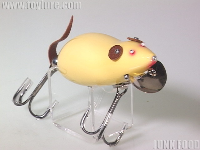 JUNK FOOD item: J-48584 アグアラトン