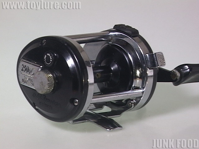 JUNK FOOD item: R-10106 ミリオネア2500C