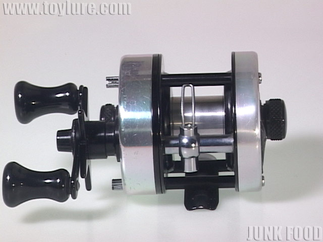JUNK FOOD item: R-10183 Pflueger 2600 フルーガー2600 JUNK FOOD item: R-10183 Pflueger 2600 フルーガー2600