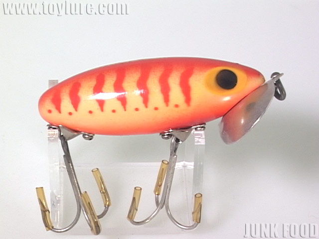 JUNK FOOD item: T-6403 Jitterbug 5/8oz. ジッターバグ