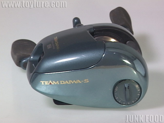 TEAM DAIWA−S ベイトリール 105HI 103P チームダイワS 105Hi ベイトリール｜Yahoo!フリマ（旧PayPayフリマ）