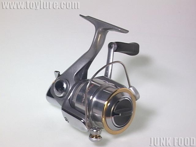 ダイワスピニングリールTEAMDAIWA-S2500iA スピニングリール その2