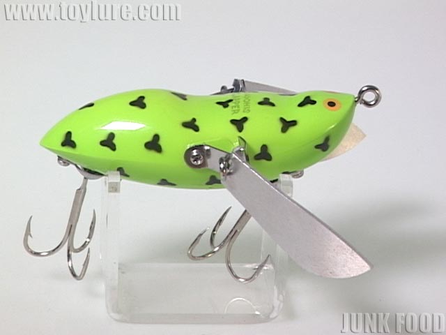 JUNK FOOD item: J-44736 クラッパー