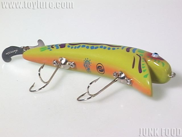 JUNK FOOD item: J-44746 コズモ デルプラスティコ