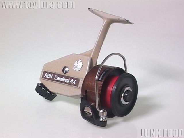 JUNK FOOD item: R-8826 カーディナル4X Cardinal