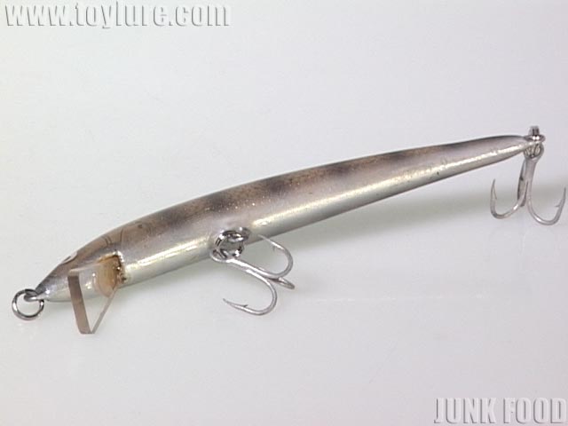 JUNK FOOD item: J-44930 ナベミノー 9cm