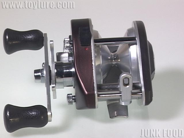 JUNK FOOD item: R-8917 キャスプロ 5000