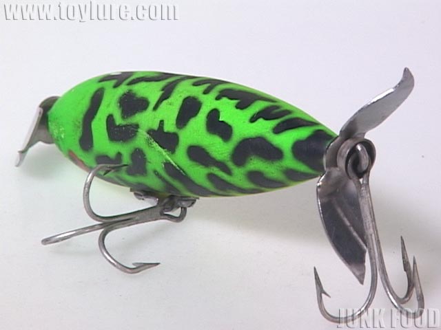 JUNK FOOD item: H-7578 Wounded Spook ウンデッドスプーク