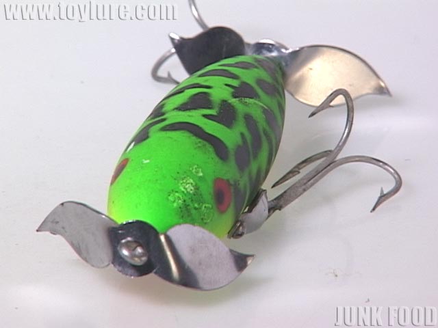 JUNK FOOD item: H-7578 Wounded Spook ウンデッドスプーク