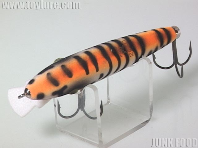 JUNK FOOD item: H-7878 マグナムタイガー