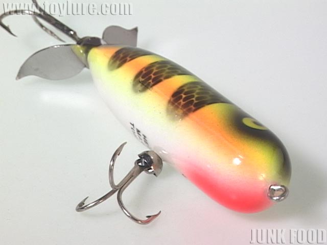 JUNK FOOD item: H-7918 Magnum Torpedo マグトー