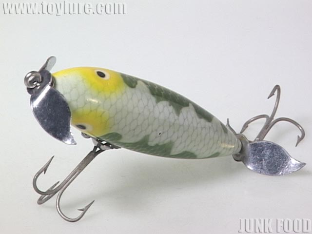 JUNK FOOD item: H-8124 Wounded Spook ウンデッドスプーク