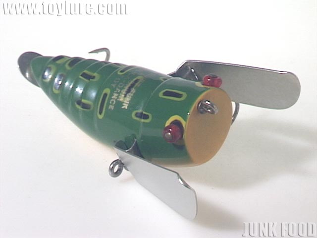 JUNK FOOD item: J-33746 マグナム デカダンス トーイ LTD