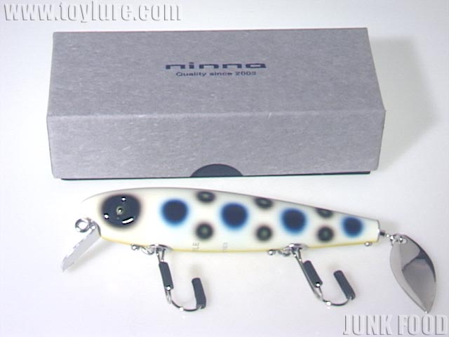 ニンナ（ninna） オロロブレードミノー　オリカラ ニンナ（ninna） オロロブレードミノー オリカラ JUNK FOOD item: J