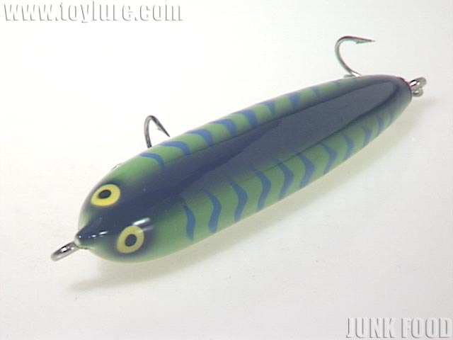 JUNK FOOD item: J-35269 ブッシュペッカー メス