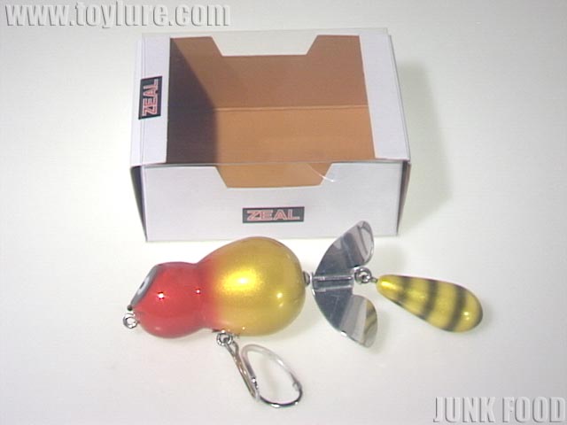 JUNK FOOD item: J-35386 ウッド デカアライくんバズ