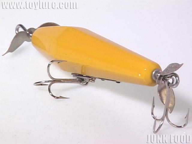 中島のバナナ 泉屋製菓総本舗 バナナッツ7袋（126g）x12 : うおがしの