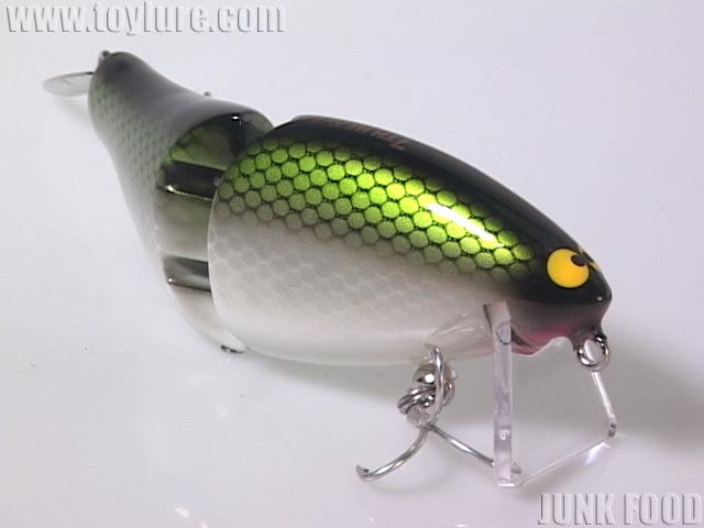 JUNK FOOD item: J-41145 ダイナマイトシャッド
