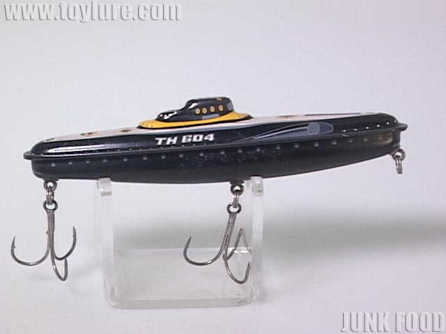 JUNK FOOD item: J-41180 ブリキ製潜水艦TH604