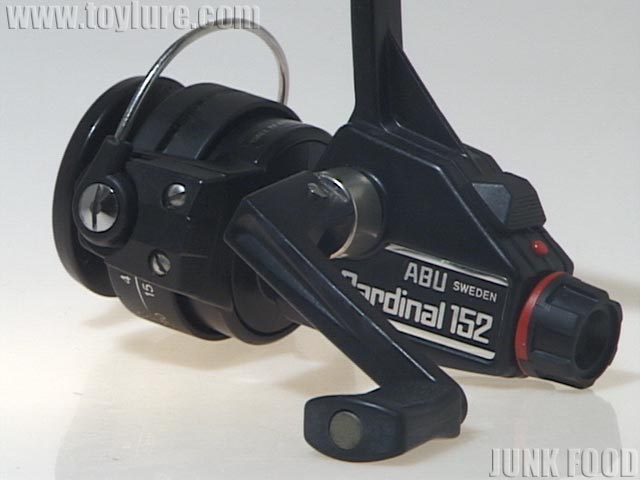 JUNK FOOD item: R-2885 カーディナル152 Cardinal