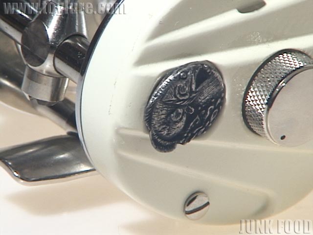 JUNK FOOD item: R-4196 バイトマン フォージド