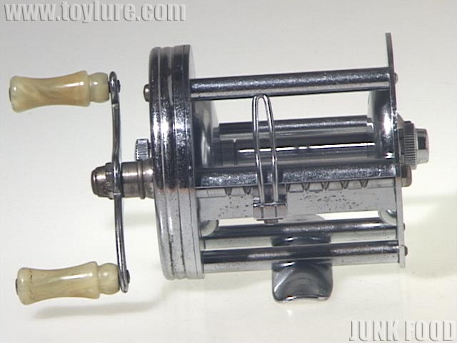 JUNK FOOD item: R-5564 TRUE BLUE 1956 Model FK トゥルー