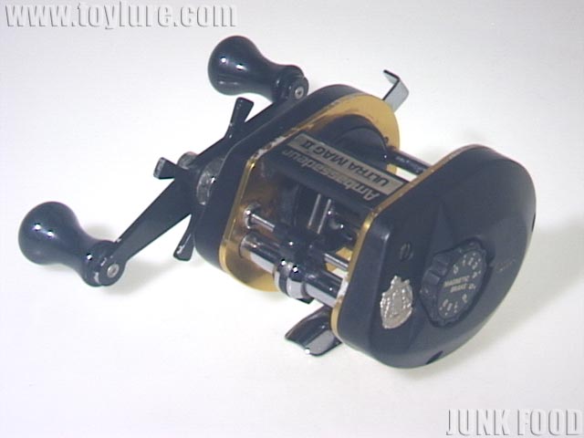 JUNK FOOD item: R-6148 Ambassadeur Ultra MAG2 ウルトラマグ2