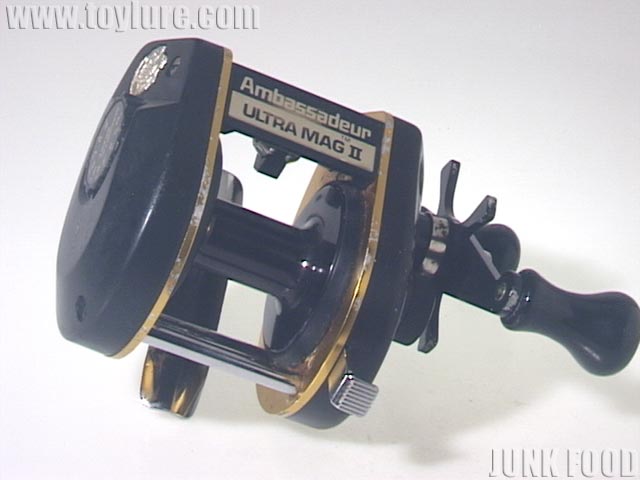 JUNK FOOD item: R-6148 Ambassadeur Ultra MAG2 ウルトラマグ2