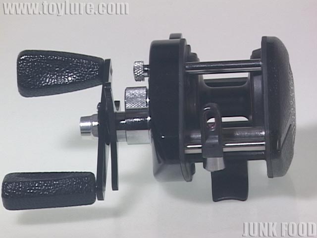 JUNK FOOD item: R-6909 キャスプロ 400
