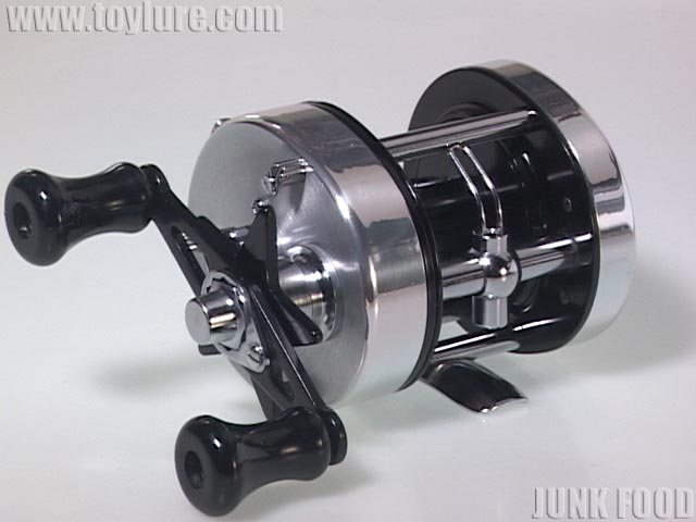 JUNK FOOD item: R-7124 フルーガー2800