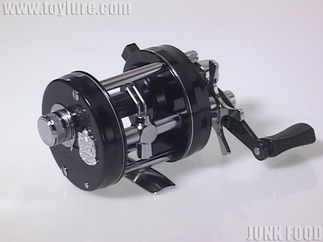 良質  JUNK FOOD アンバサダー 2501C Ambassadeur R-7499 item: リール