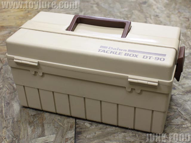 JUNK FOOD item: R-8411 タックルボックスDT－90