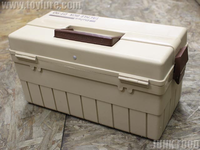JUNK FOOD item: R-8411 タックルボックスDT－90