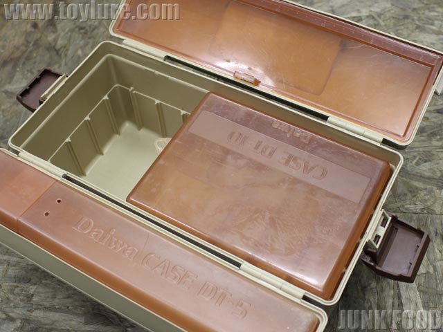 オールド ダイワ 大量セット タックルボックスごと送ります オールド ダイワ 大量セット タックルボックスごと送ります