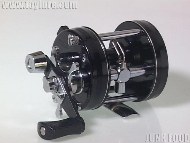 JUNK FOOD item: R-8481 Ambassadeur 2500C アンバサダー JUNK FOOD item: R-8481 Ambassadeur 2500C アンバサダー