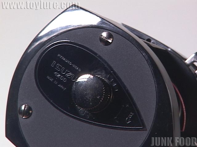 JUNK FOOD item: R-8608 ピラミッドヘッド4200 プラシーボ