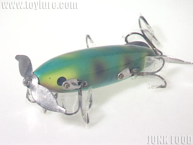 JUNK FOOD item: T-3265 Super-Jumper スーパージャンパー