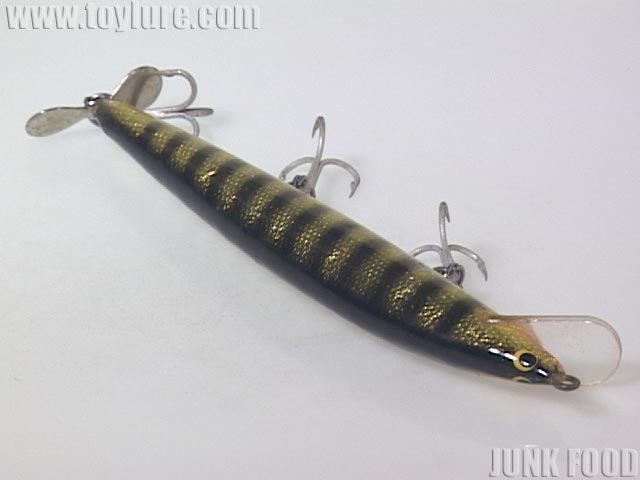 JUNK FOOD item: T-3930 Bang-O 5 バンゴー5 スピナーテール
