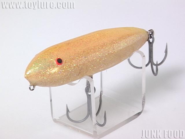 JUNK FOOD item: T-4227 Rat-Lur ラトルー