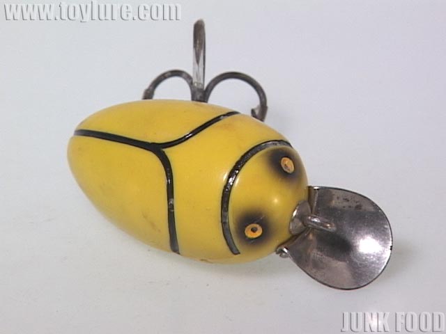 JUNK FOOD item: T-4291 Rattle Bug ラトルバグ