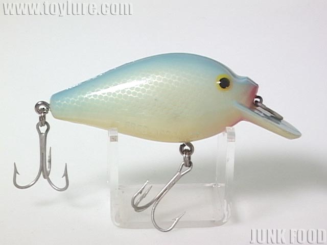 JUNK FOOD item: T-4747 Pug-Nose 5/8oz パグノーズ